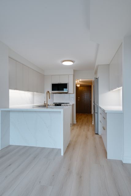 1800 The Collegeway — photo 11